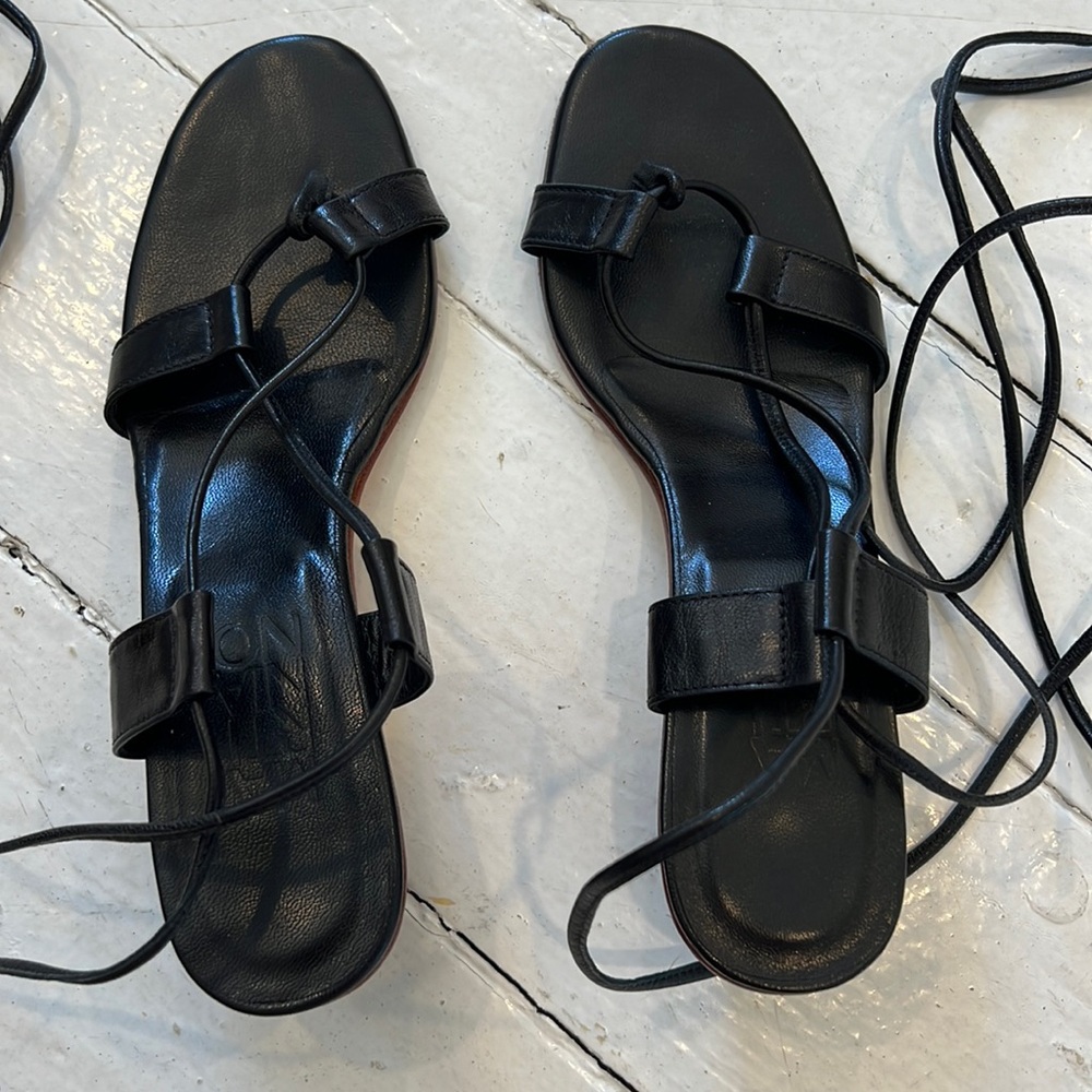 Martiniano Laceup Sandal 37